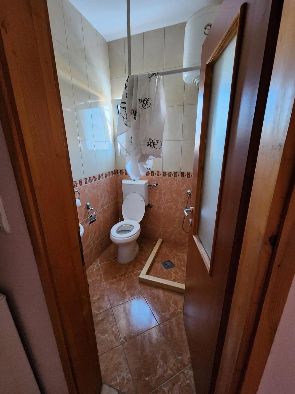Apartment Flora Bregvija Ngoại thất bức ảnh